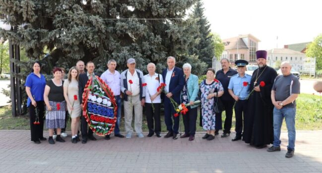 В канун 39-й годовщины катастрофы на Чернобыльской АЭС в Волоконовском районе почтили память ликвидаторов аварии