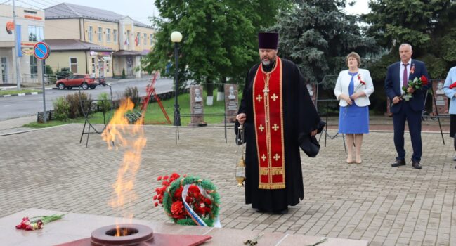 Благочинный Волоконовского округа принял участие в торжественном митинге посвященном 80-й годовщине Победы в Великой Отечественной войне