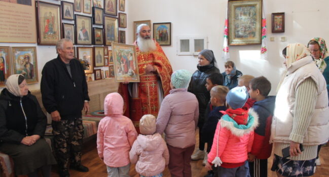 Храм Рождества Пресвятой Богородицы села Фощеватово посетили воспитанники МБДОУ Фощеватовский детский сад «Колокольчик»
