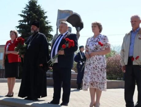 Благочинный Волоконовского округа принял участие в памятном митинге в преддверии 81-й годовщины Победы в Великой Отечественной войне